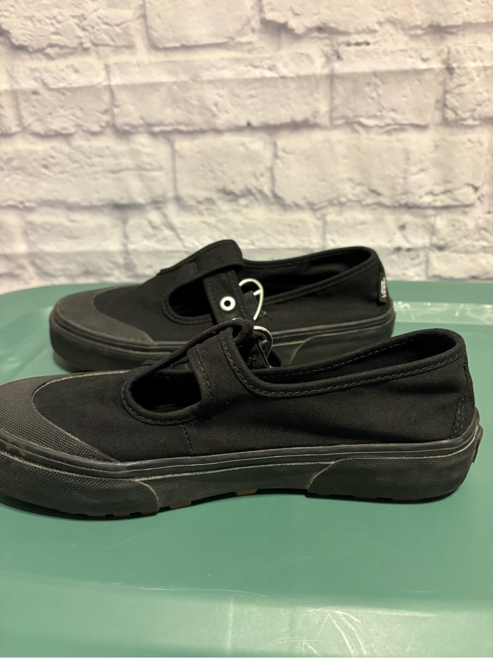 Vans Black Style 93 Mary Jane Lugged Sole Shoes with Heart Buckle Size 6.5 - Picture 11 of 11